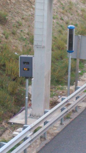 Radar-MultaradarCD-y-Gatso-en-M-40-Madri