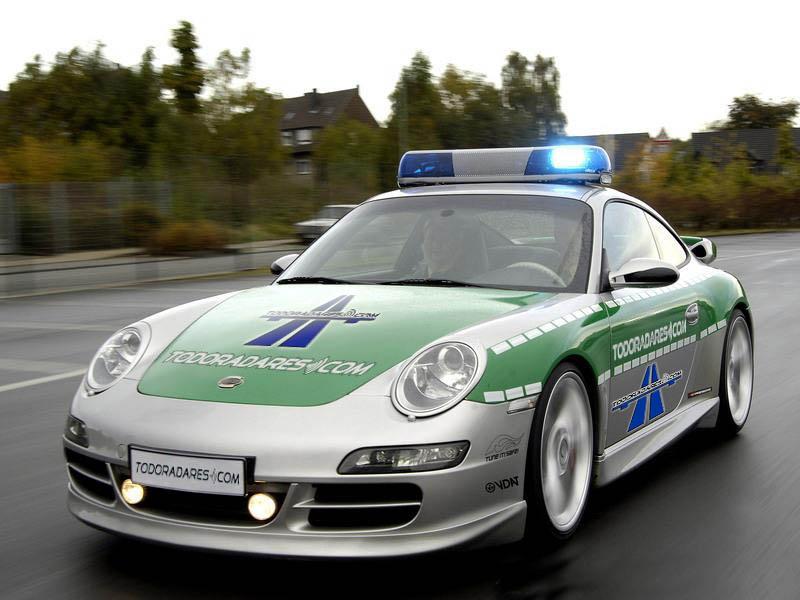 56fd03cd37b20_997PoliceCarcopia.thumb.jp