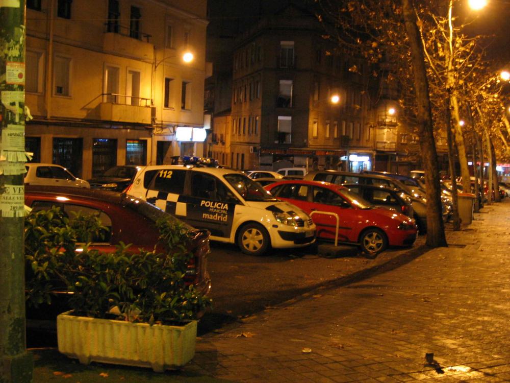 56fd03d3efae7_policiamunicipalaparcando2