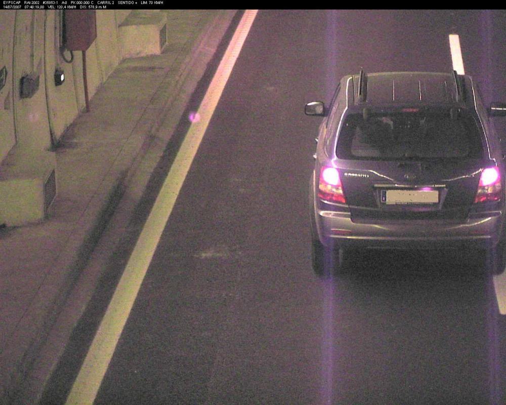 56fd05b42a8a3_2007071407401931204Kmh.thu