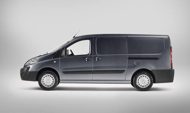 56fd08609c3df_Nueva20Toyota20ProAce20lat