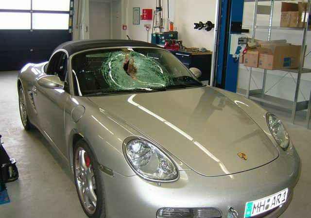 porsche01.thumb.jpg.c1ebd0c19f5abe4a9aad